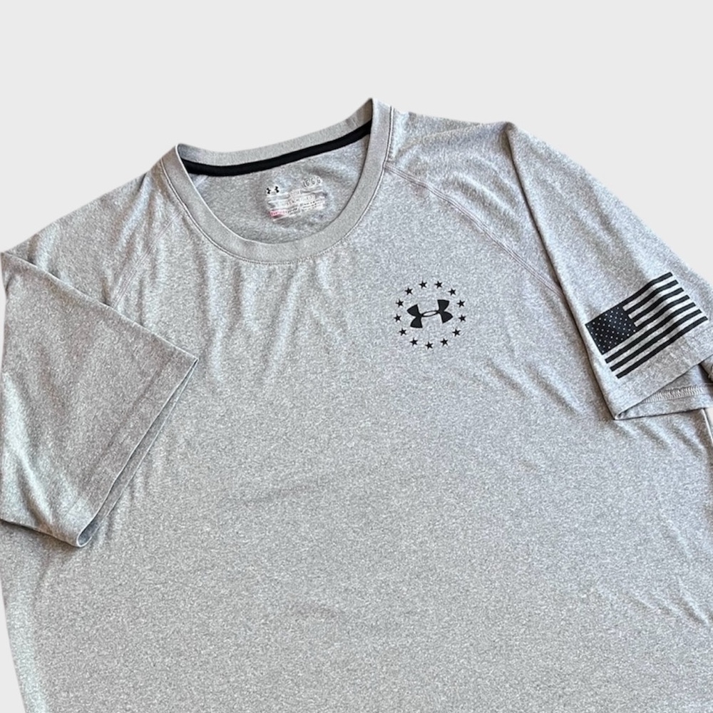 UA Under Armour Heatgear Loose Fit T-shirt Short Sleeve Gray Shirt
